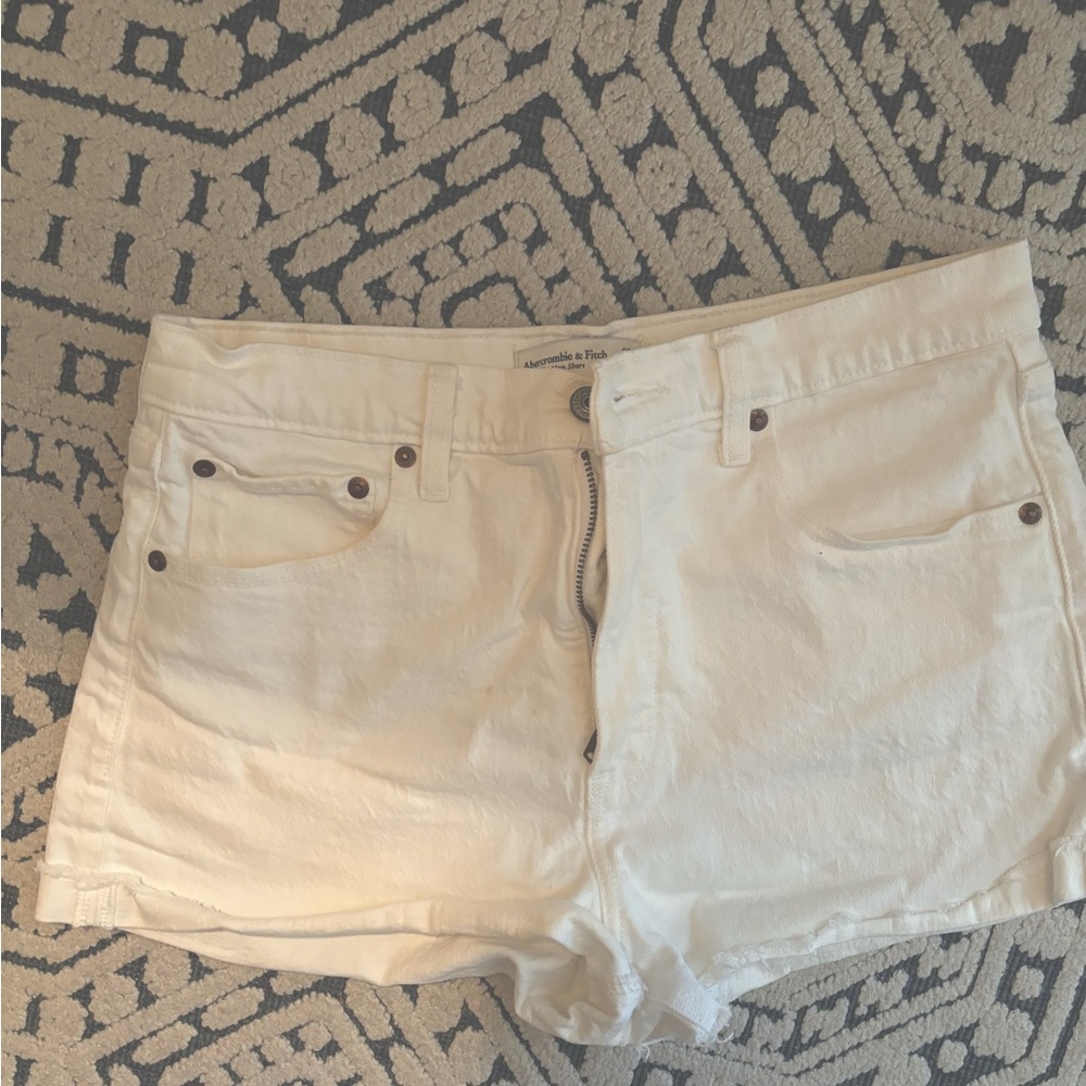 Abercrombie high rise Mom Shorts 6/28